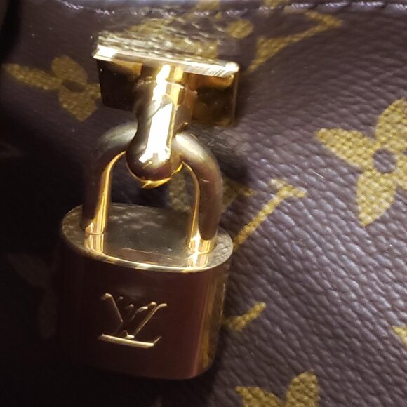 Louis Vuitton Montaigne MM Monogram Shoulder Bag lux-1325-091225 - Picture 12 of 16